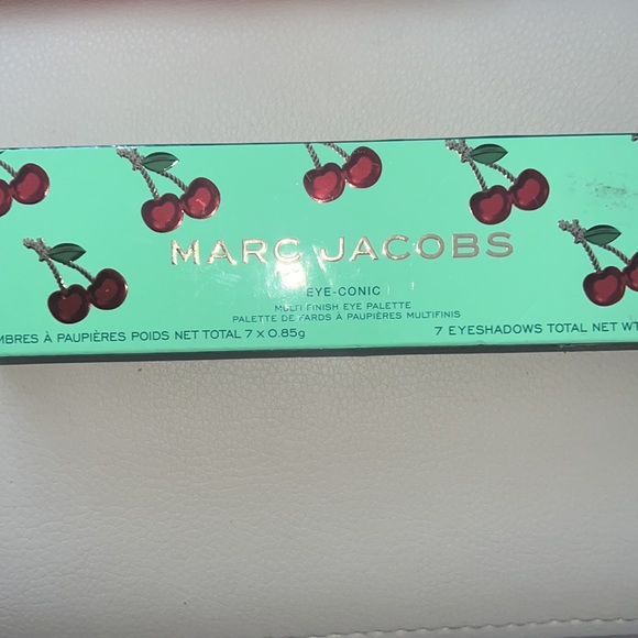 Marc Jacobs Eye-Conic Palette Cherry Edition - Picture 14 of 16